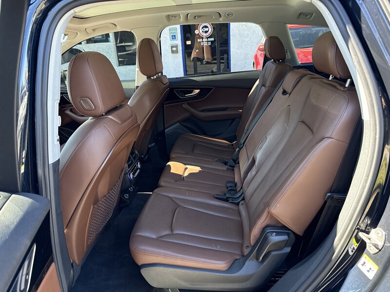 Used 2017 Audi Q7 3.0T Premium Plus AWD/4WD image 8