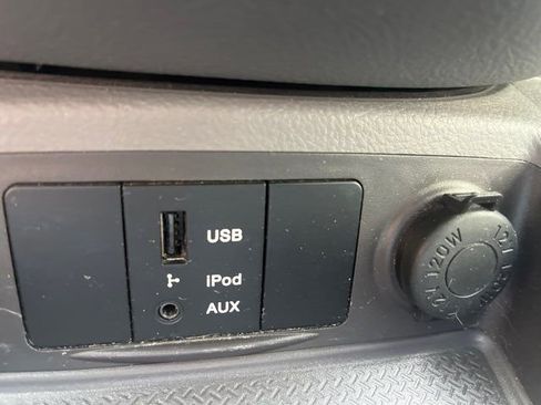 Used 2012 Hyundai Santa Fe GLS image 22