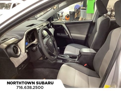 Used 2015 Toyota RAV4 LE image 3