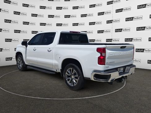 Used 2025 Chevrolet Silverado 1500 LT AWD/4WD image 4