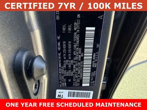 Used 2023 Toyota Highlander XLE AWD/4WD image 30