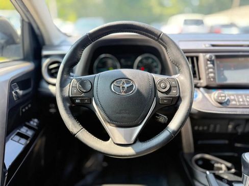 Used 2017 Toyota RAV4 Limited w/ Carpet Mat Package AWD/4WD image 15