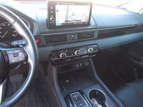 Used 2025 Honda Pilot Touring image 20