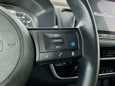 Used 2021 Nissan Rogue SV FWD image 26