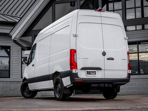 Used 2026 Mercedes-Benz Sprinter 2500 image 2