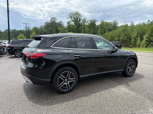 Used 2026 Mercedes-Benz GLC 300 4MATIC image 12