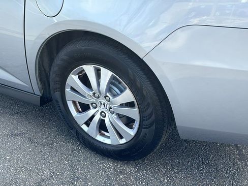 Used 2016 Honda Odyssey EX-L image 9