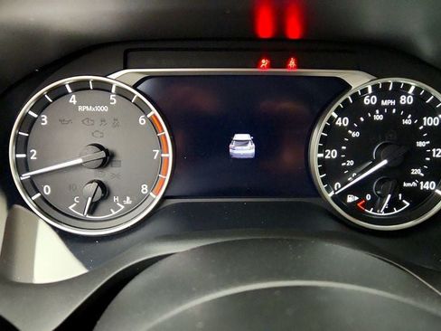 Used 2021 Nissan Rogue SV FWD image 13