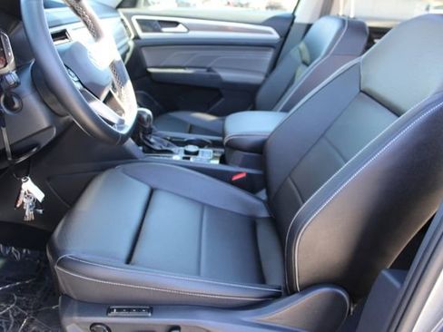 Used 2023 Volkswagen Atlas SEL image 34