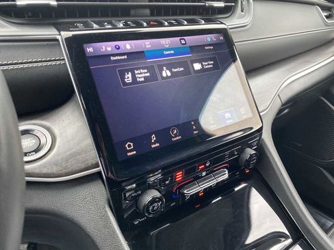 Certified 2021 Jeep Grand Cherokee L Limited image 29