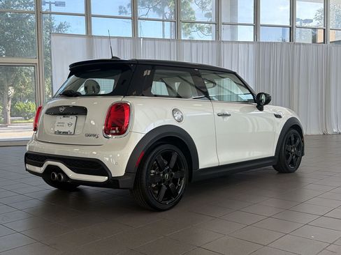 Certified 2024 MINI Cooper S w/ Signature Upholstery Package FWD image 9