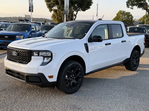 New 2026 Ford Maverick XLT w/ XLT Luxury Package AWD/4WD image 3