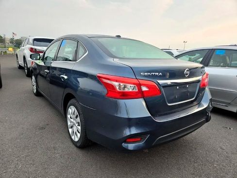 Used 2017 Nissan Sentra SV FWD image 2