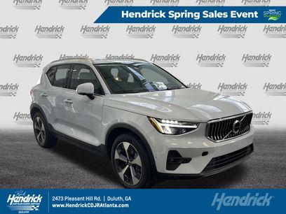 Used 2025 Volvo XC40 B5 Plus