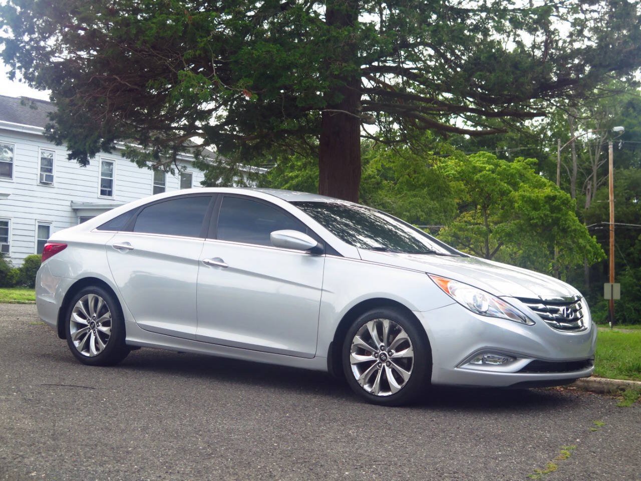 Used 2011 Hyundai Sonata SE FWD image 5