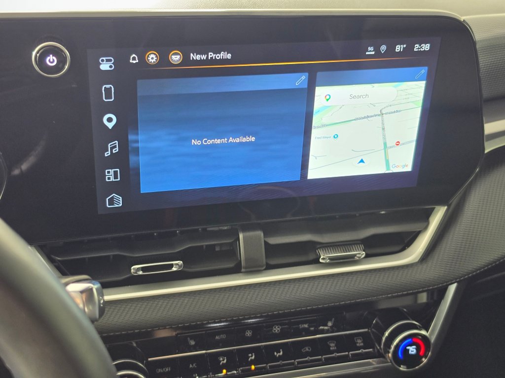 Used 2025 Chevrolet Equinox LT w/ Convenience Package II FWD image 18