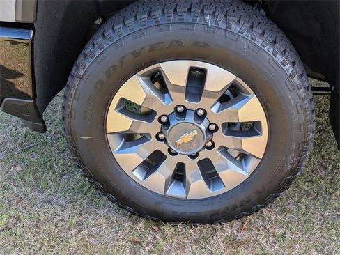 New 2026 Chevrolet Silverado 2500 Custom w/ Custom Value Package image 10