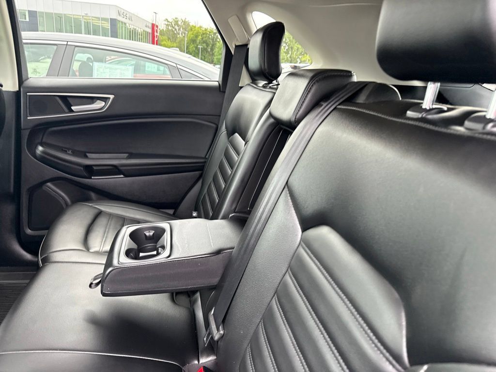 Used 2021 Ford Edge SEL w/ Convenience Package AWD/4WD image 26