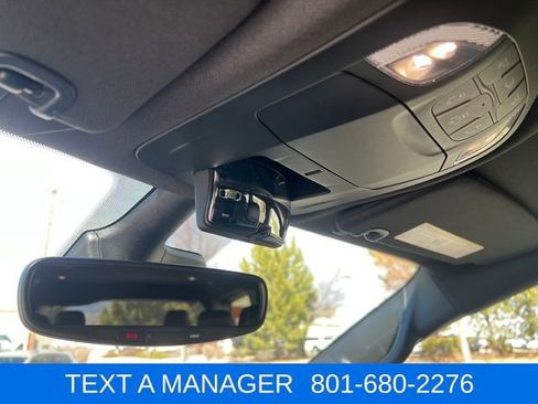 New 2026 Chrysler Pacifica Select FWD image 32