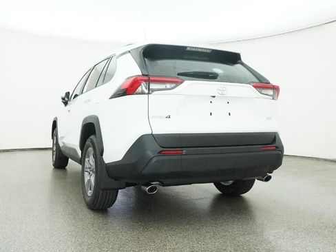 New 2025 Toyota RAV4 XLE image 30