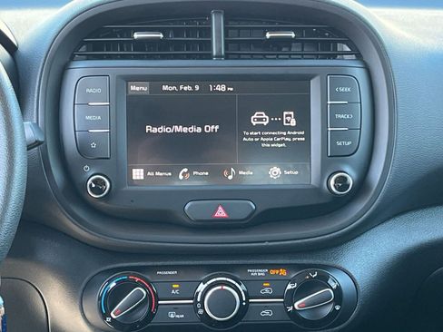 Used 2025 Kia Soul LX w/ LX Technology Package image 20