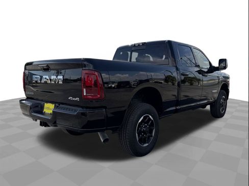Used 2025 RAM 2500 Laramie AWD/4WD image 5