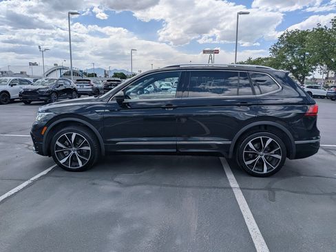 Used 2022 Volkswagen Tiguan SEL R-Line AWD/4WD image 9