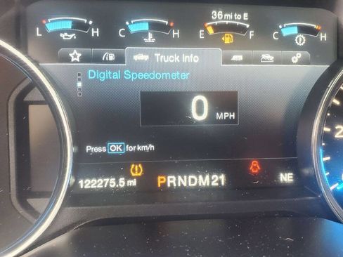 Used 2015 Ford F150 Lariat w/ Equipment Group 502A Luxury image 15