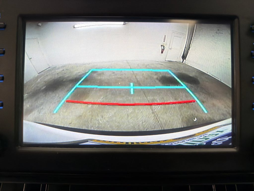 Used 2019 Toyota RAV4 XLE FWD image 27