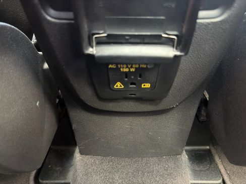Used 2018 Ford Escape Titanium FWD image 25