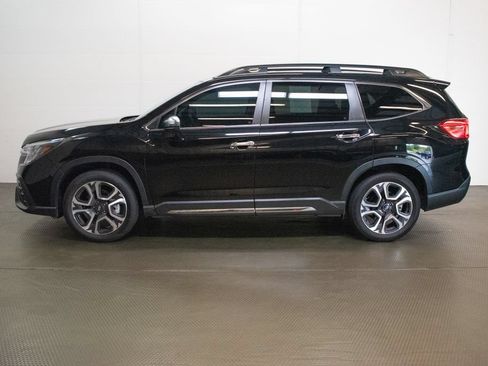 Used 2023 Subaru Ascent Touring AWD/4WD image 7