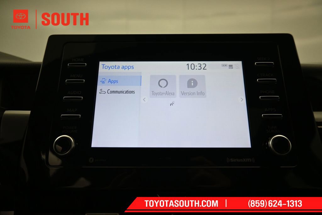 Used 2023 Toyota Camry SE w/ Convenience Package FWD image 18