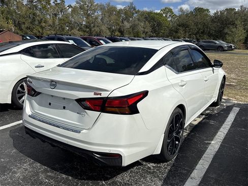 Certified 2023 Nissan Altima 2.5 SR w/ SR Premium Package image 6