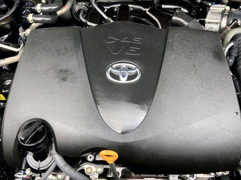 Used 2022 Toyota Highlander XSE image 32