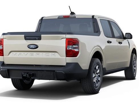 New 2025 Ford Maverick XLT image 3