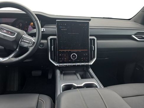 Used 2026 GMC Acadia Elevation w/ Elevation Premium Package FWD image 12