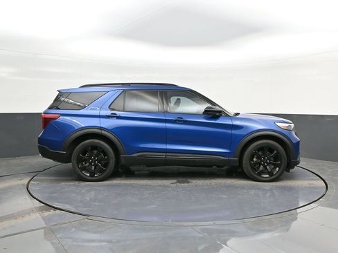 Certified 2023 Ford Explorer ST-Line w/ Class IV Trailer Tow Package image 26