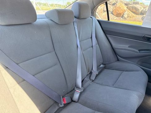 Used 2011 Honda Civic DX-VP image 12