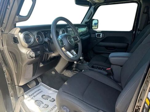 Used 2023 Jeep Wrangler Unlimited Sahara w/ Dual Top Group AWD/4WD image 11