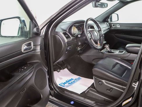 Used 2022 Jeep Grand Cherokee Limited image 3