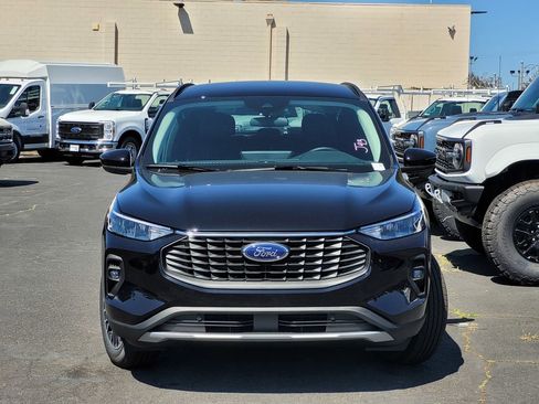 New 2025 Ford Escape SE image 27