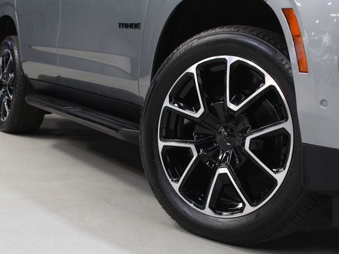 Used 2026 Chevrolet Tahoe RST w/ Comfort Package RWD image 16