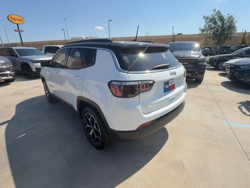 Certified 2026 Jeep Compass Limited AWD/4WD image 3