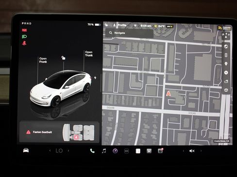 Used 2023 Tesla Model 3 Standard Range image 25