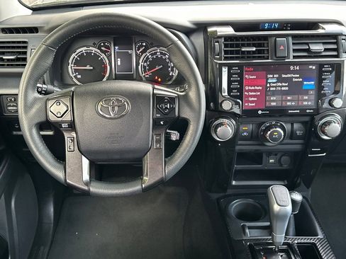 Used 2021 Toyota 4Runner TRD Off-Road Premium w/ Moonroof Package AWD/4WD image 15