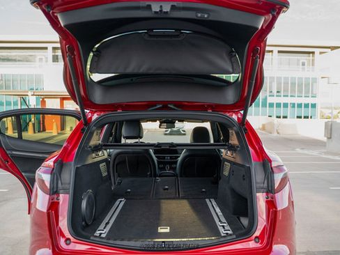 Used 2020 Alfa Romeo Stelvio Quadrifoglio image 81