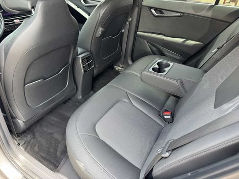 Used 2023 Kia Niro Wind FWD image 19