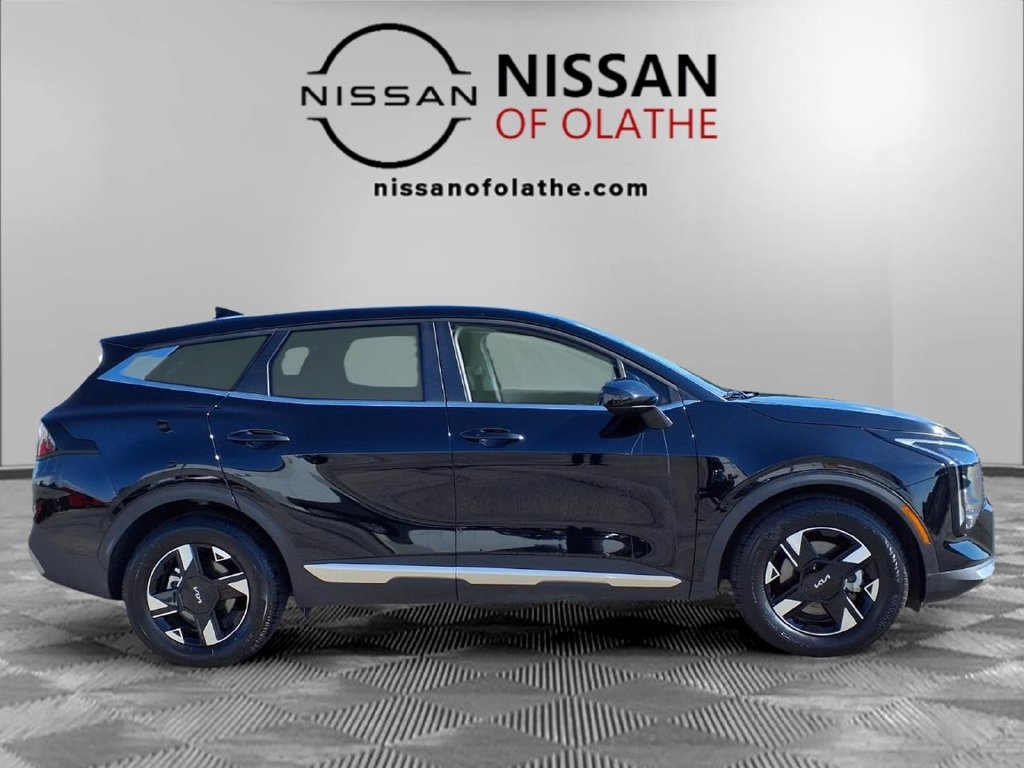 Used 2026 Kia Sportage LX FWD image 29