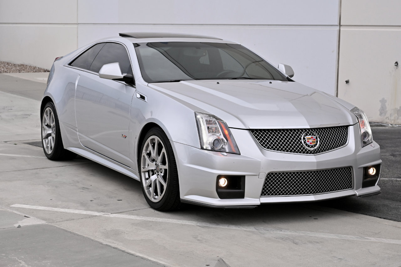 Used 2011 Cadillac CTS V w/ Wood Trim Package RWD image 9
