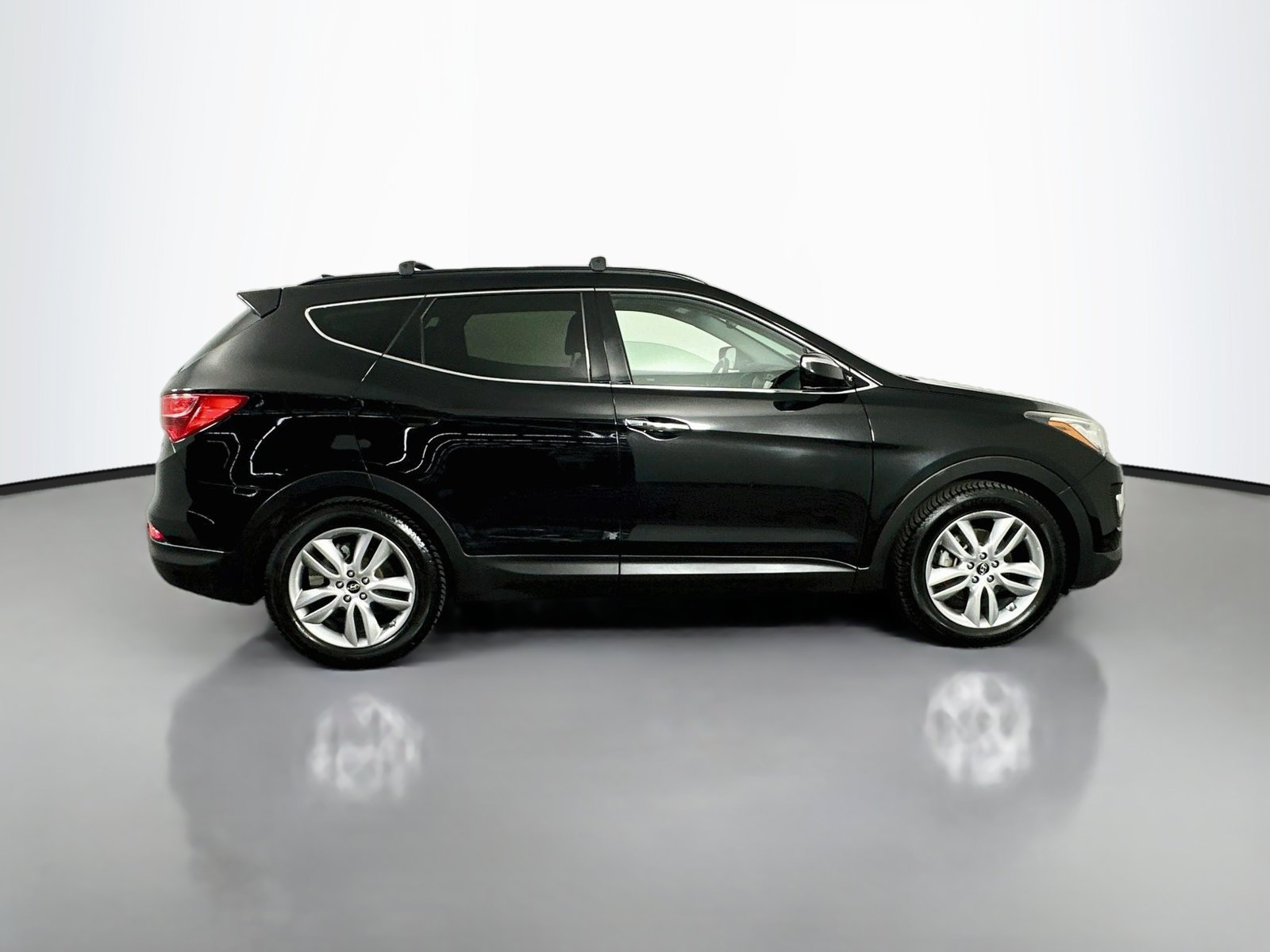 Used 2014 Hyundai Santa Fe Sport 2.0T w/ Navigation Package 06 FWD image 8